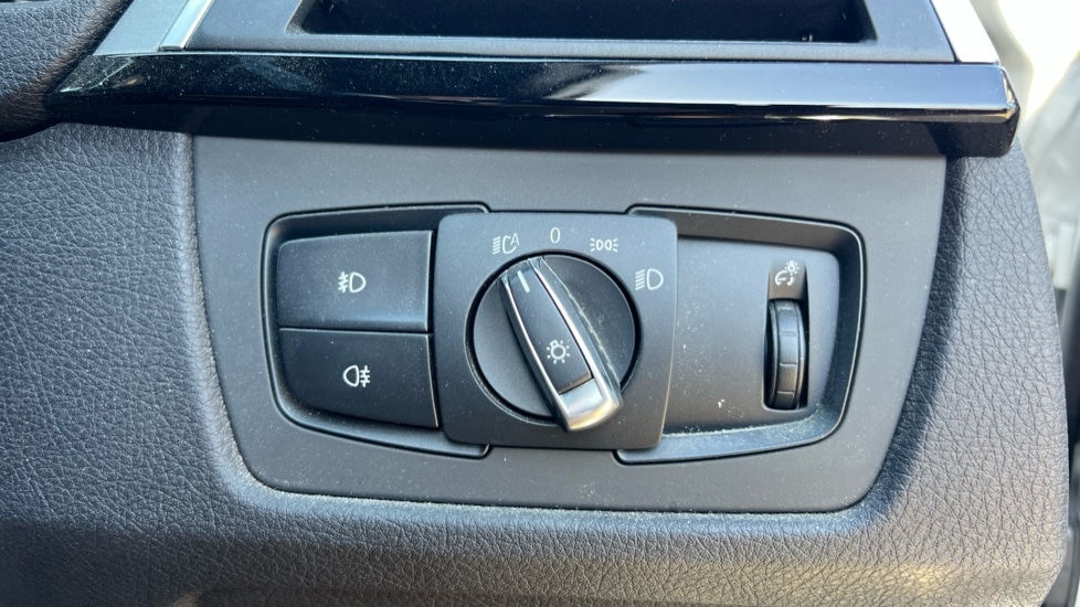 Used BMW 3 Series 2016 for sale - 76475065: Photo 29