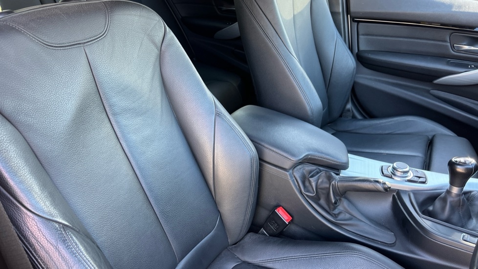 Used BMW 3 Series 2016 for sale - 76475065: Photo 33