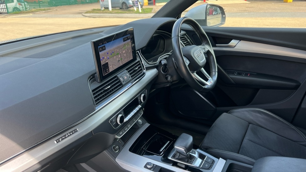 Used Audi Q5 2022 for sale - 76593678: Photo 2