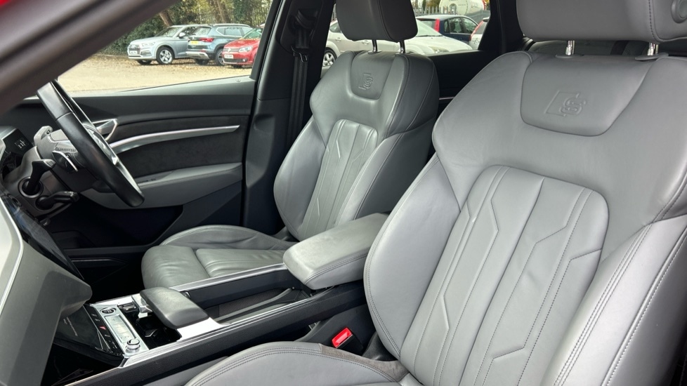 Used Audi e-tron 2021 for sale - 76870329: Photo 17