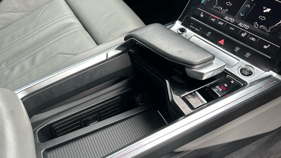 Used Audi e-tron 2021 for sale - 76870329: Photo 19