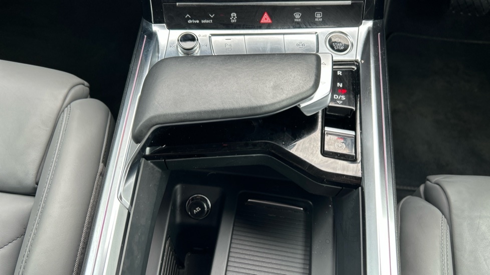 Used Audi e-tron 2021 for sale - 76870329: Photo 26