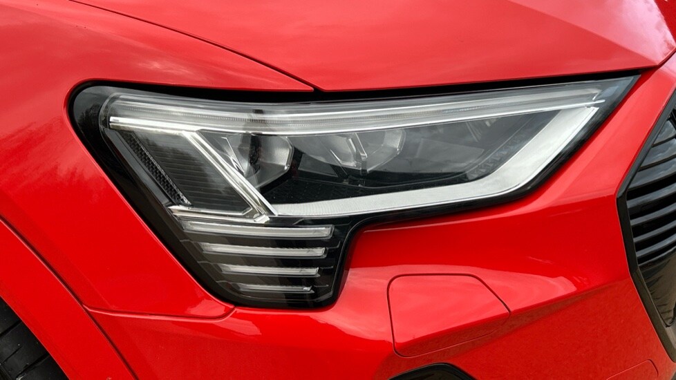 Used Audi e-tron 2021 for sale - 76870329: Photo 34