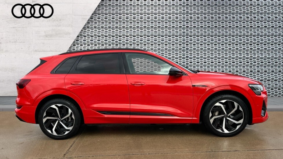 Used Audi e-tron 2021 for sale - 76870329: Photo 4