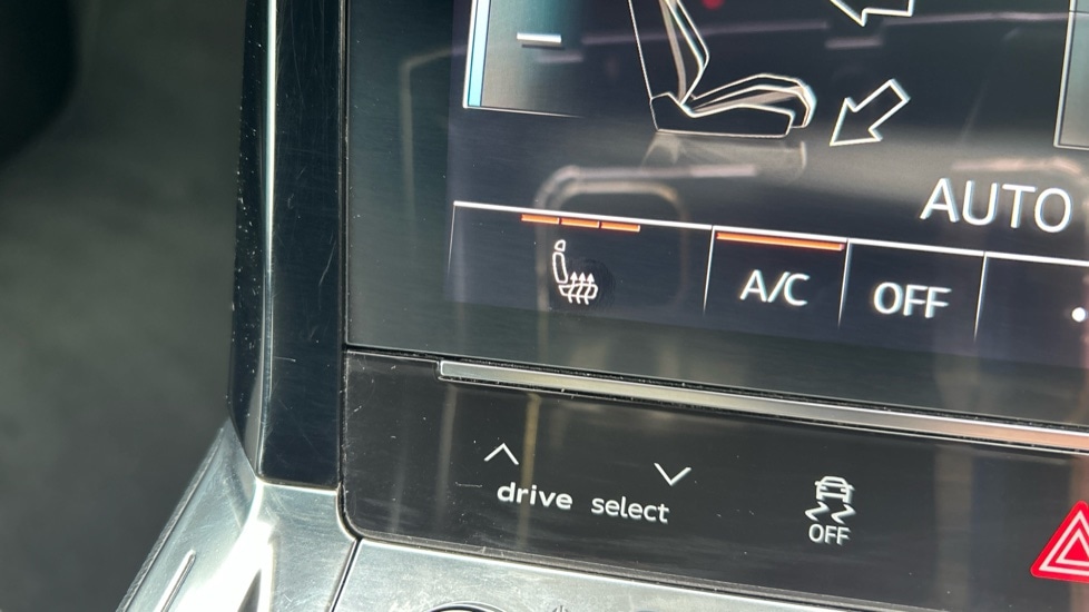 Used Audi e-tron 2021 for sale - 76870329: Photo 44