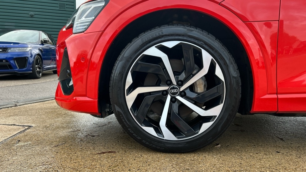 Used Audi e-tron 2021 for sale - 76870329: Photo 5