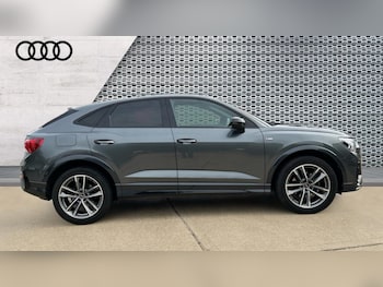 Used Audi Q3 2023 for sale - 76452206: Photo