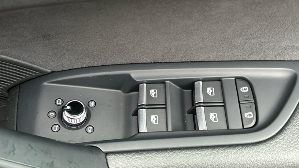 Used Audi Q5 2024 for sale - 76874265: Photo 28