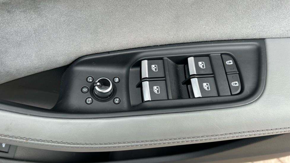 Used Audi Q7 2024 for sale - 77060695: Photo 28