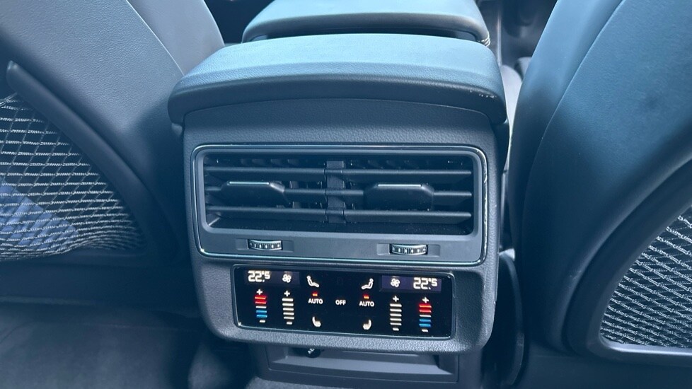 Used Audi Q8 2025 for sale - 76872977: Photo 38