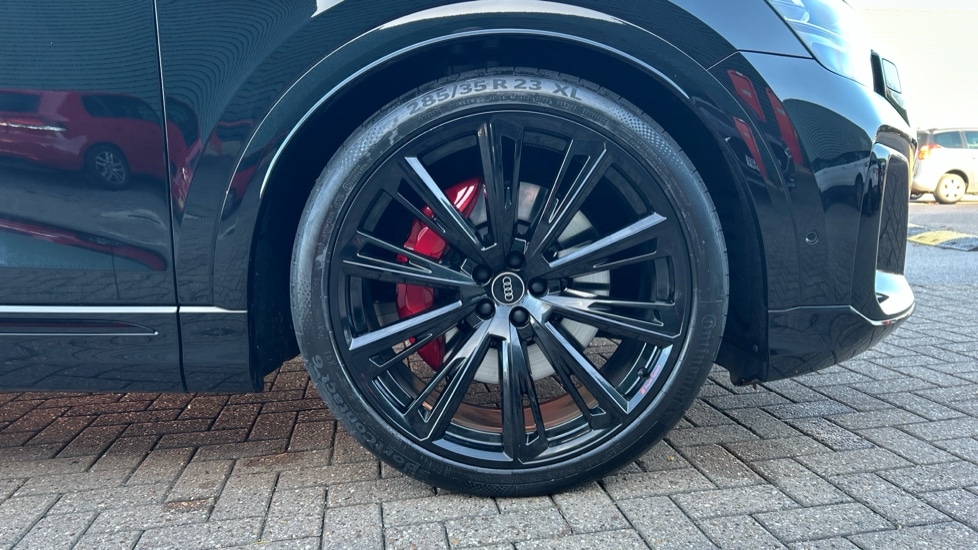 Used Audi Q8 2025 for sale - 76872977: Photo 5