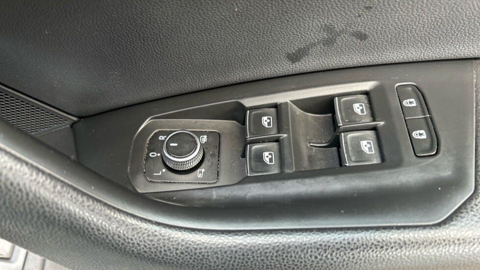 Used Volkswagen Touareg 2019 for sale - 77067916: Photo 30