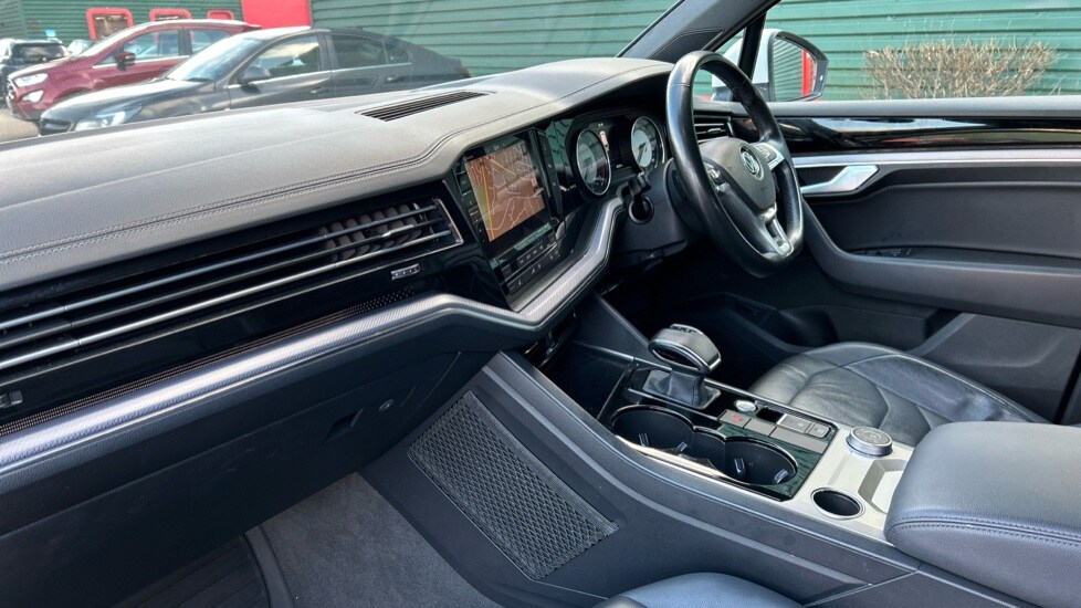 Used Volkswagen Touareg 2019 for sale - 77067916: Photo 9