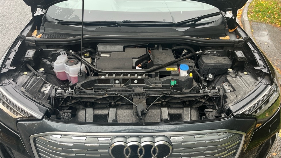 Used Audi Q4 e-tron 2023 for sale - 76434757: Photo 16