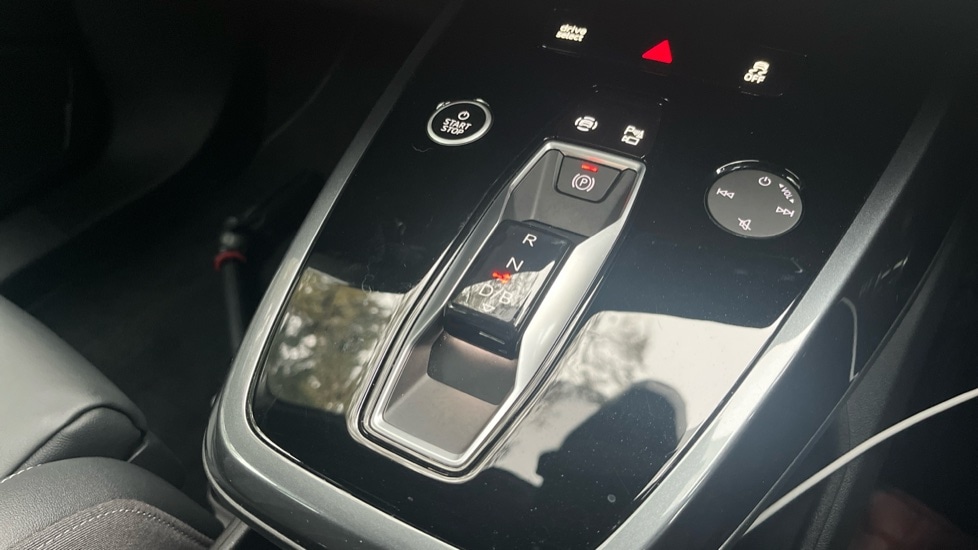 Used Audi Q4 e-tron 2023 for sale - 76434757: Photo 28