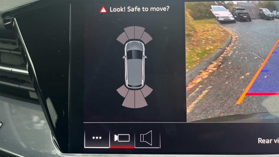 Used Audi Q4 e-tron 2023 for sale - 76434757: Photo 44