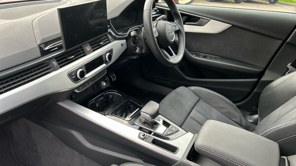 Used Audi A4 2023 for sale - 76079070: Photo 2