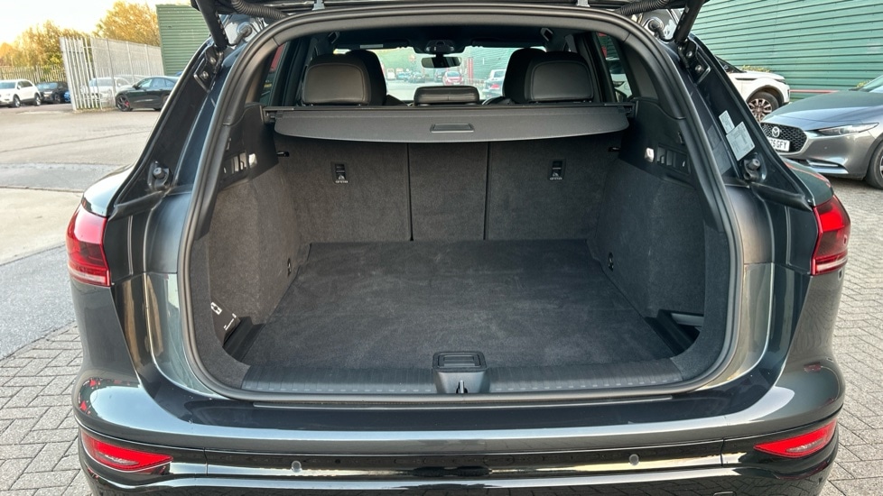 Used Audi Q6 e-tron 2024 for sale - 76760707: Photo 18