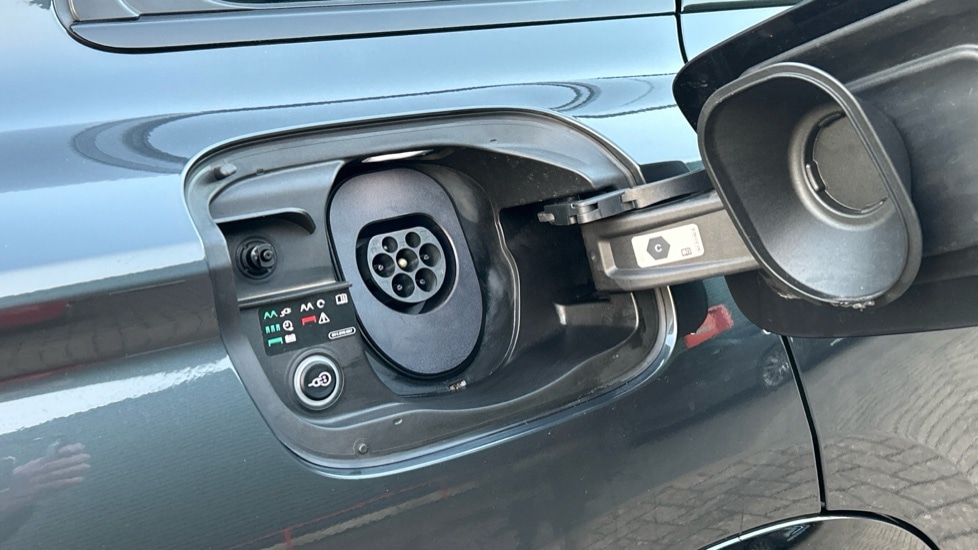 Used Audi Q6 e-tron 2024 for sale - 76760707: Photo 22