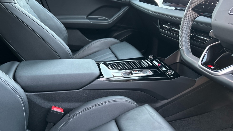 Used Audi Q6 e-tron 2024 for sale - 76760707: Photo 27