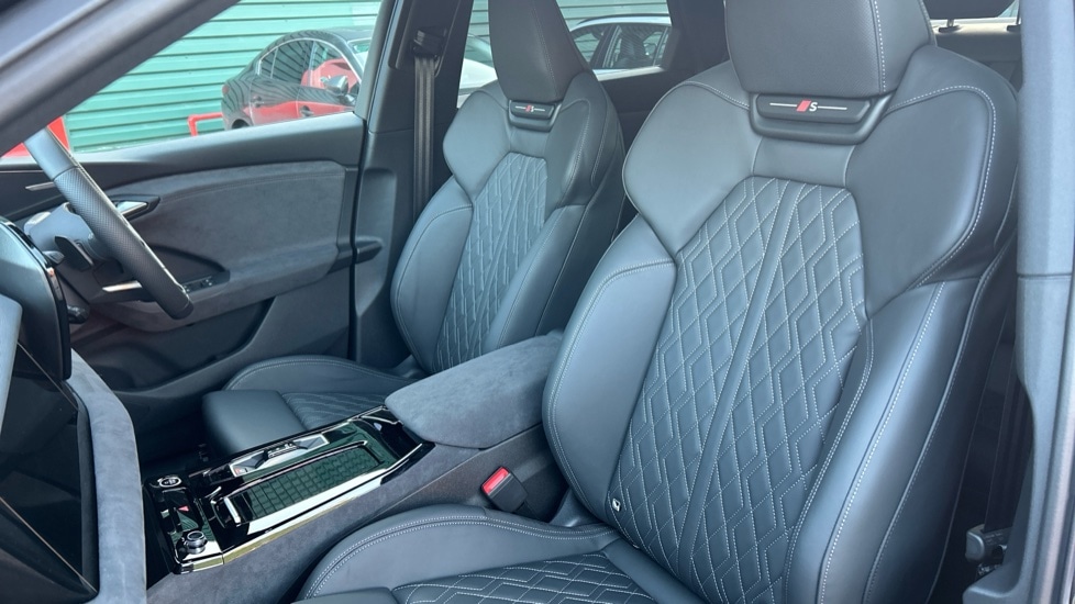 Used Audi Q6 e-tron 2025 for sale - 76597835: Photo 17