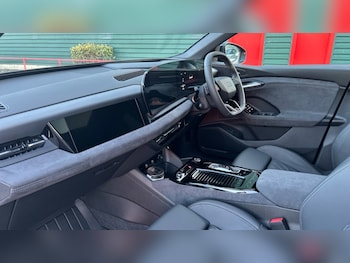 Used Audi Q6 e-tron 2025 for sale - 76597835: Photo