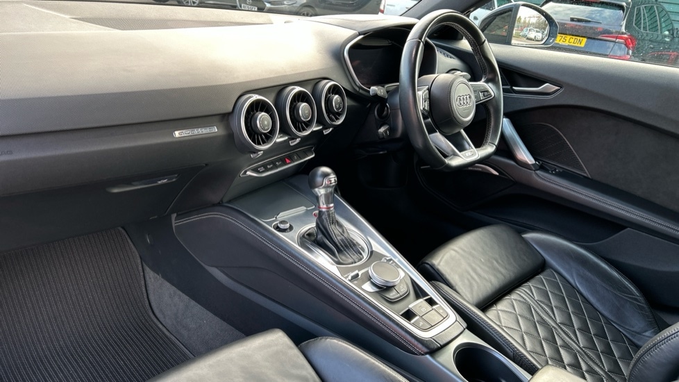 Used Audi TT 2018 for sale - 76874154: Photo 2