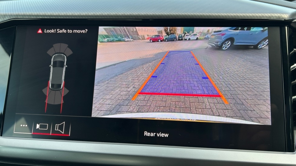 Used Audi Q4 e-tron 2025 for sale - 77075753: Photo 42