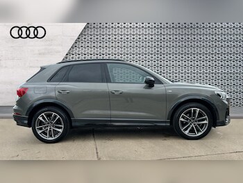 Used Audi Q3 2023 for sale - 76434720: Photo