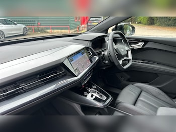 Used Audi Q4 e-tron 2024 for sale - 76172454: Photo