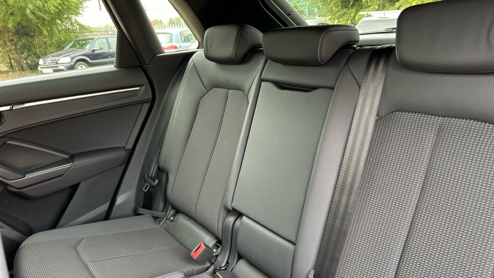 Used Audi Q3 2023 for sale - 76079309: Photo 15