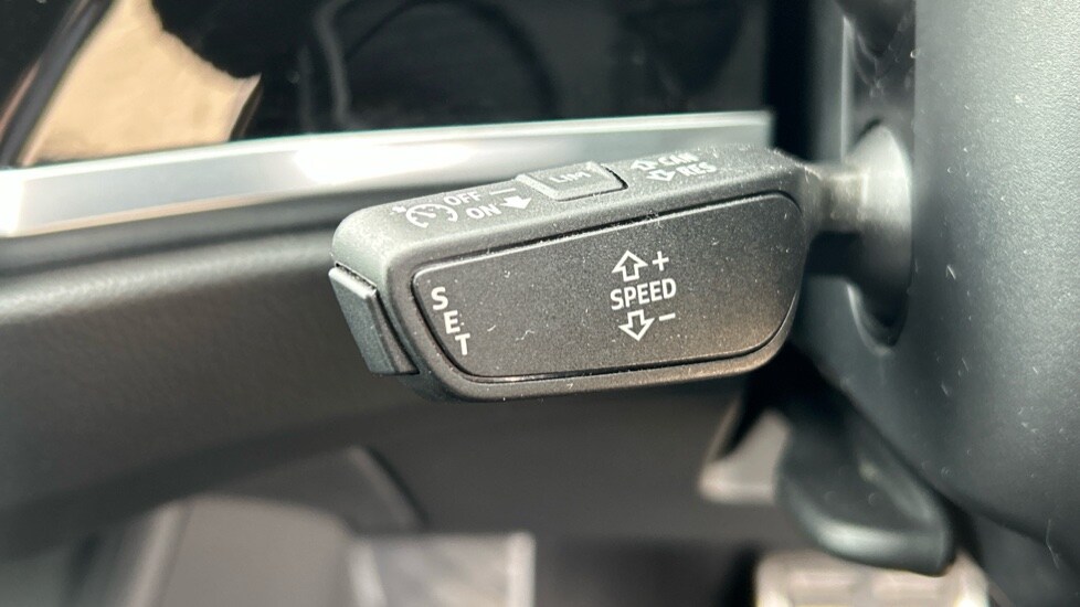 Used Audi Q3 2023 for sale - 76079309: Photo 38