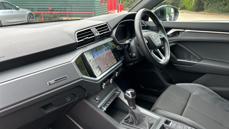 Used Audi Q3 2023 for sale - 76079309: Photo 6