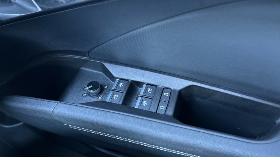 Used Audi Q4 e-tron 2025 for sale - 76609755: Photo 28