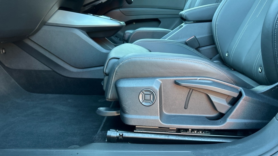 Used Audi Q4 e-tron 2025 for sale - 76609755: Photo 29