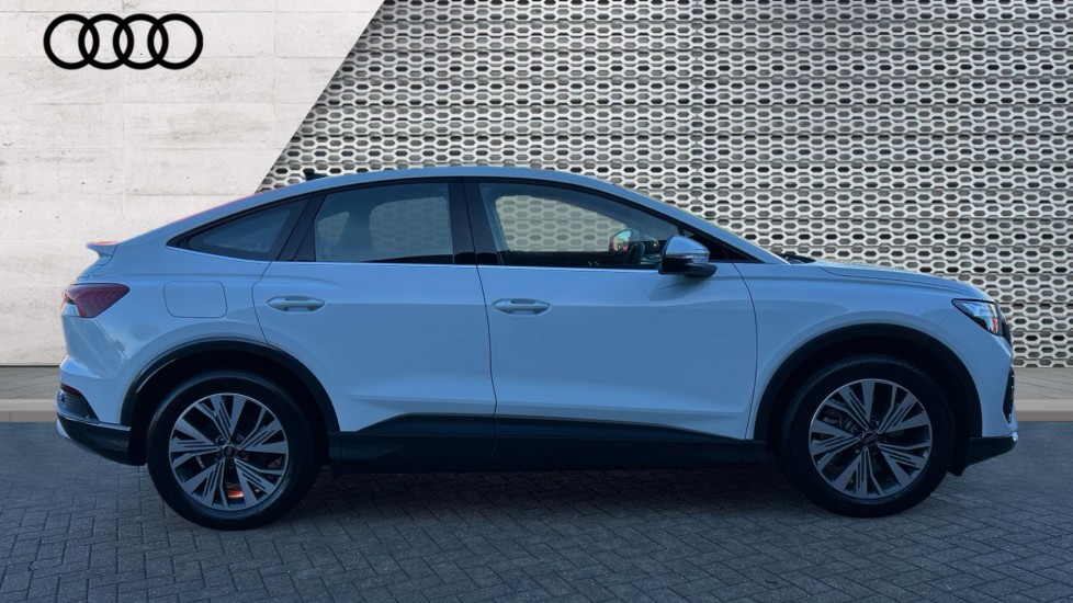 Used Audi Q4 e-tron 2025 for sale - 76609755: Photo 4