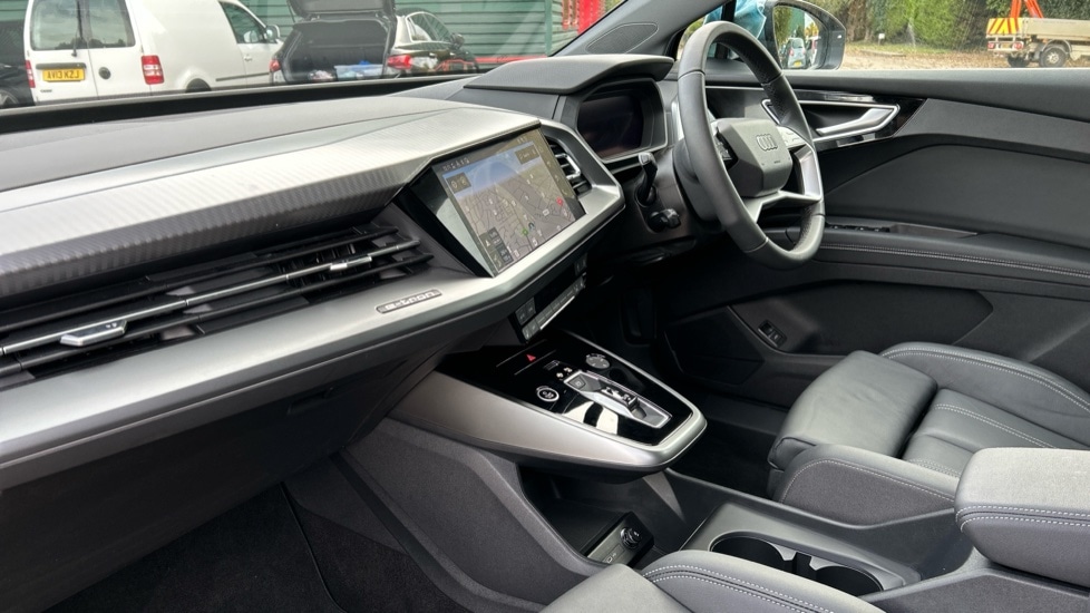 Used Audi Q4 e-tron 2025 for sale - 76332273: Photo 2