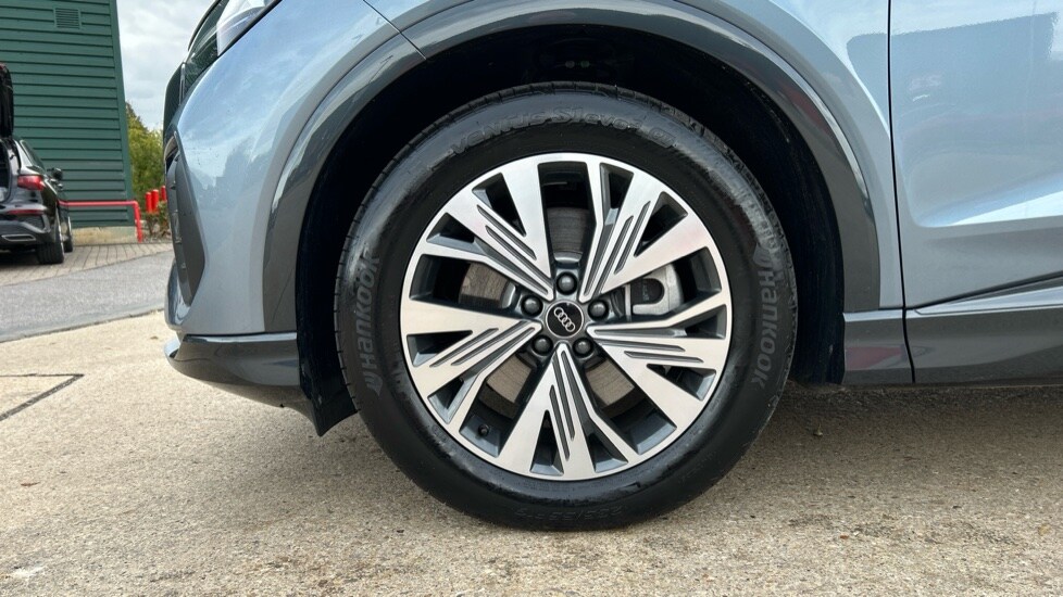 Used Audi Q4 e-tron 2025 for sale - 76332273: Photo 21
