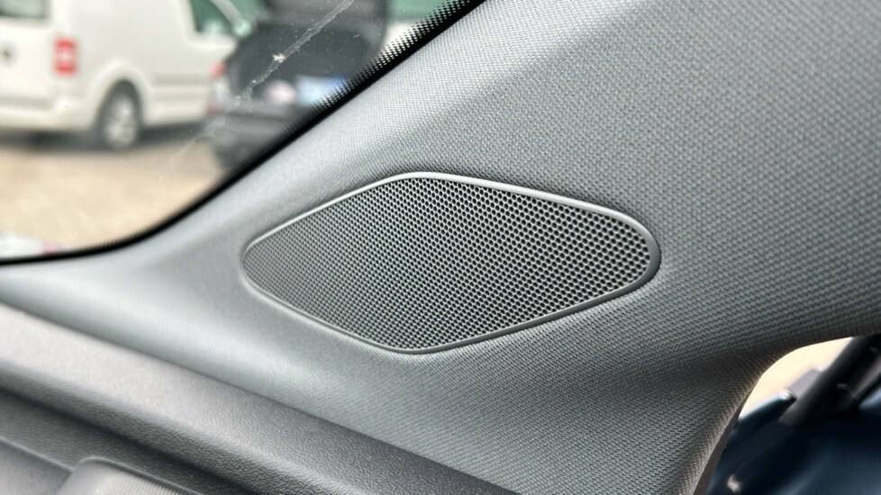 Used Audi Q4 e-tron 2025 for sale - 76332273: Photo 32