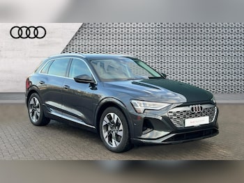Audi - Q8