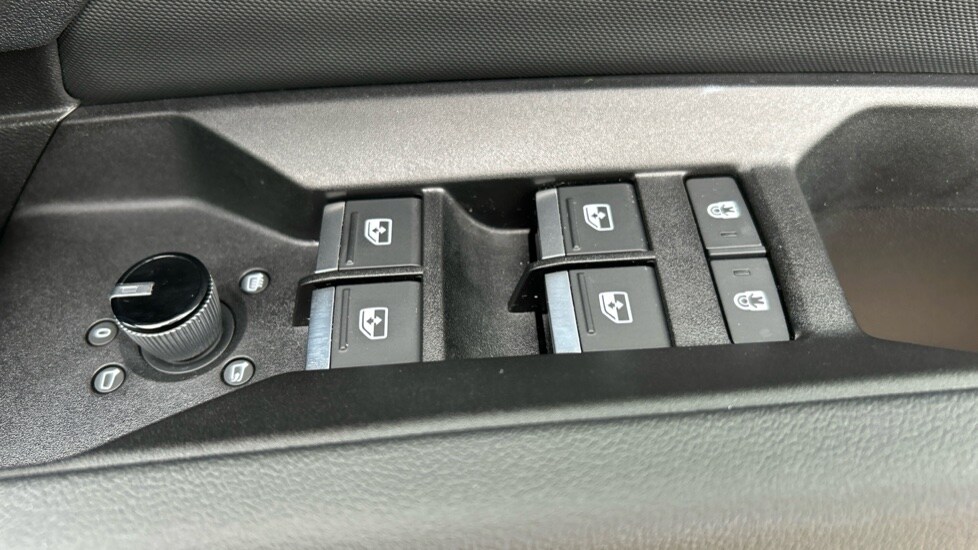 Used Audi Q4 e-tron 2025 for sale - 76660735: Photo 28