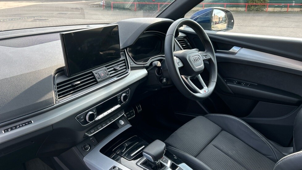 Used Audi Q5 2024 for sale - 76172365: Photo 2