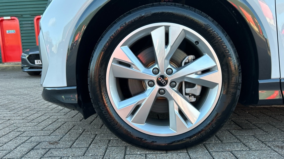 Used Audi Q4 e-tron 2024 for sale - 76874076: Photo 21