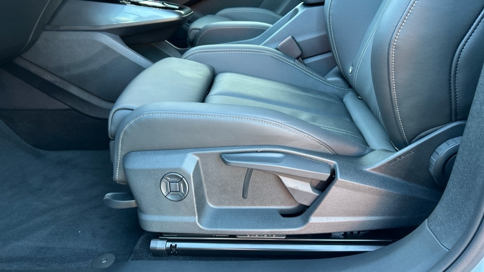 Used Audi Q4 e-tron 2024 for sale - 76874076: Photo 29