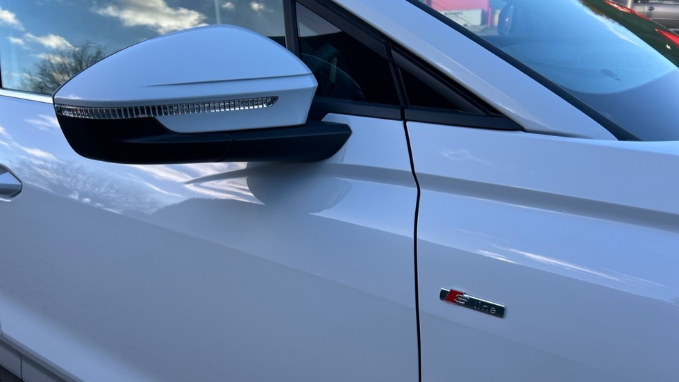 Used Audi Q4 e-tron 2024 for sale - 76874076: Photo 37