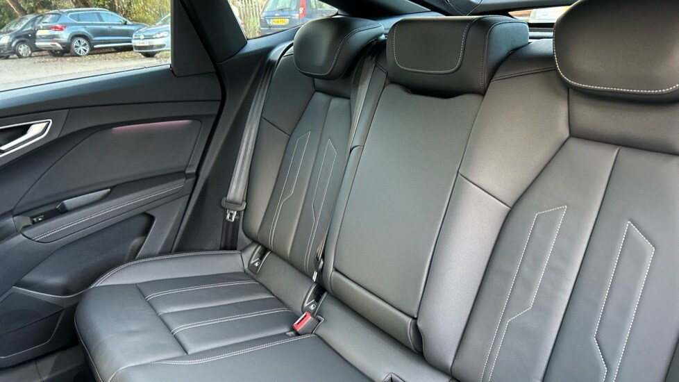 Used Audi Q4 e-tron 2025 for sale - 76660967: Photo 15