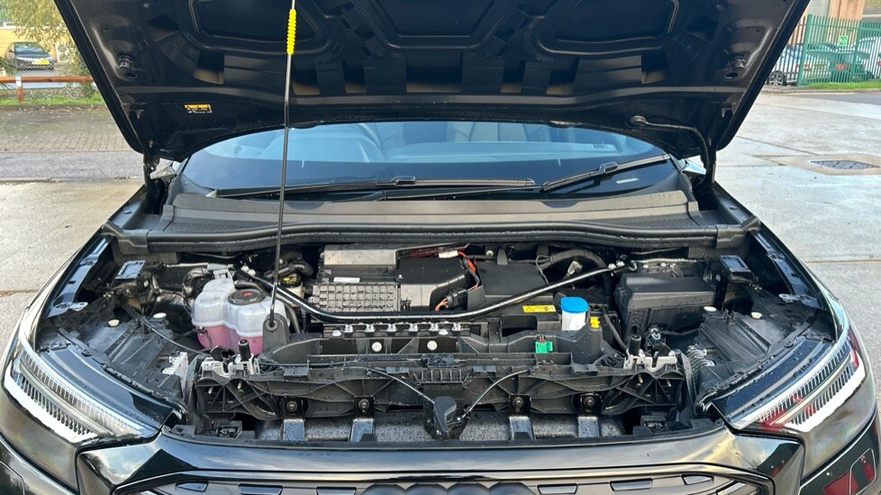 Used Audi Q4 e-tron 2025 for sale - 76660967: Photo 20