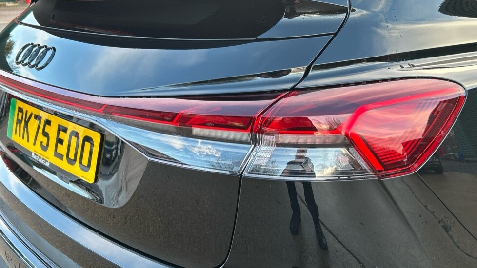 Used Audi Q4 e-tron 2025 for sale - 76660967: Photo 33