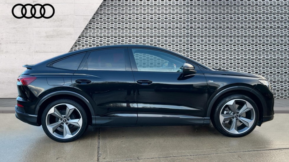 Used Audi Q4 e-tron 2025 for sale - 76660967: Photo 4