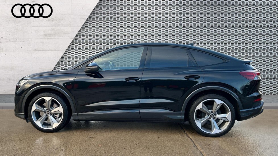 Used Audi Q4 e-tron 2025 for sale - 76660967: Photo 9